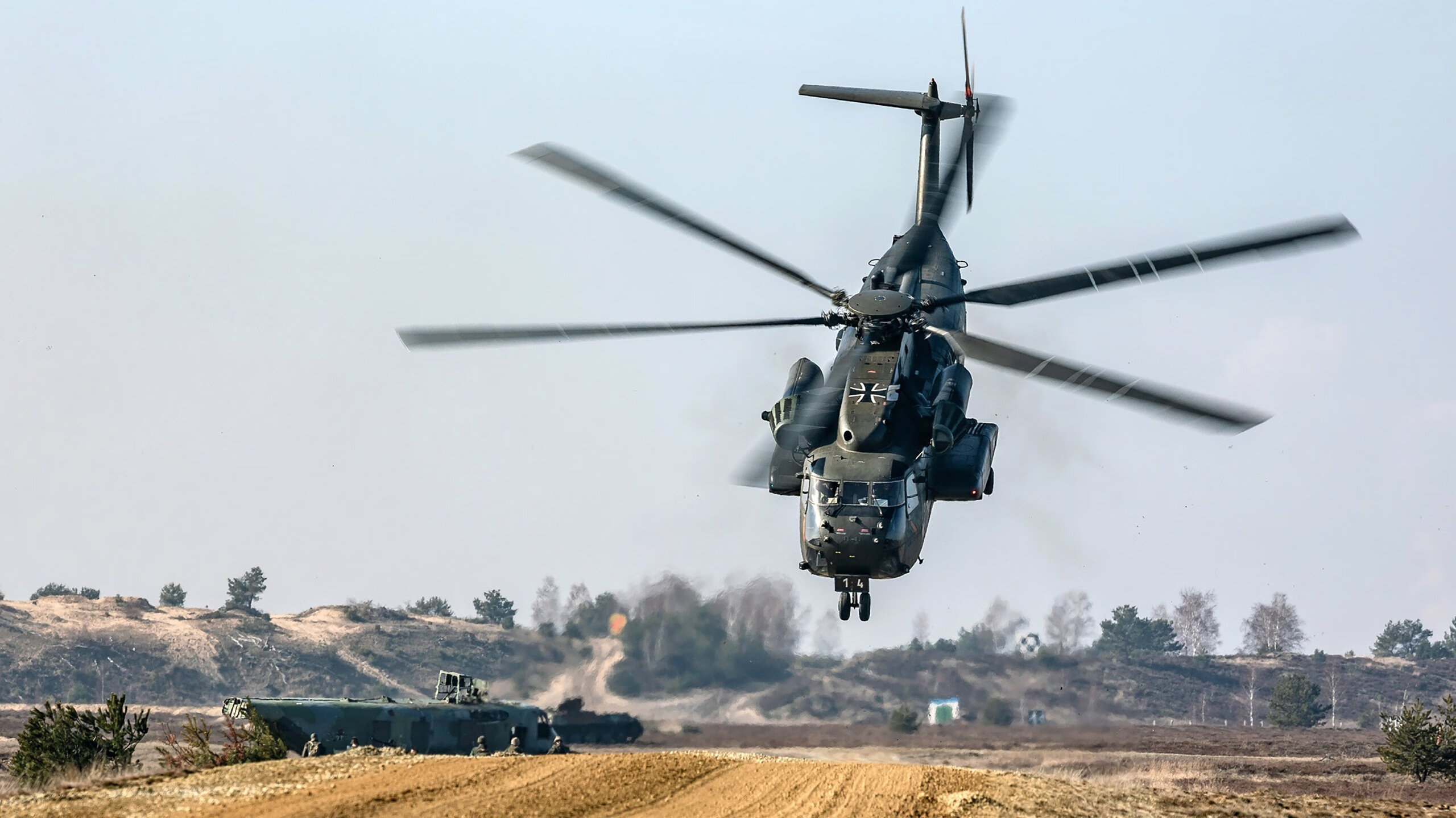 赫塔菲依靠整体站位限制对方渗透，赫塔菲7连败